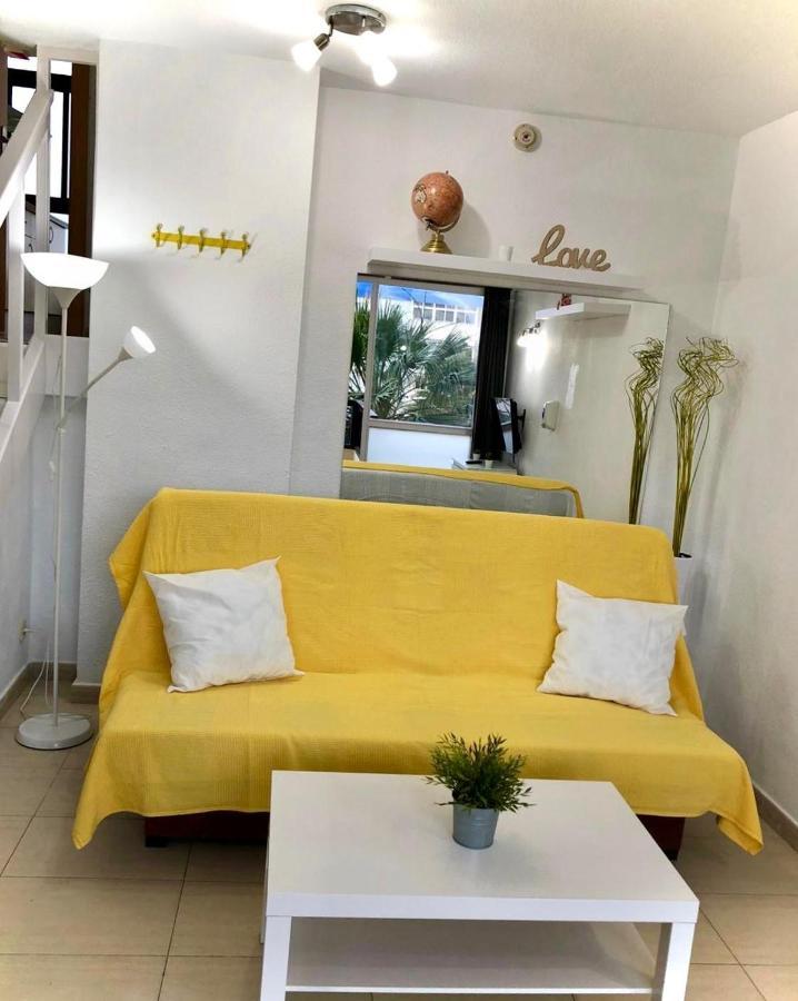 Apartamento Primera linea de playa en Benalmadena , vistas al mar, Aloha Playa, Malaga Exterior foto