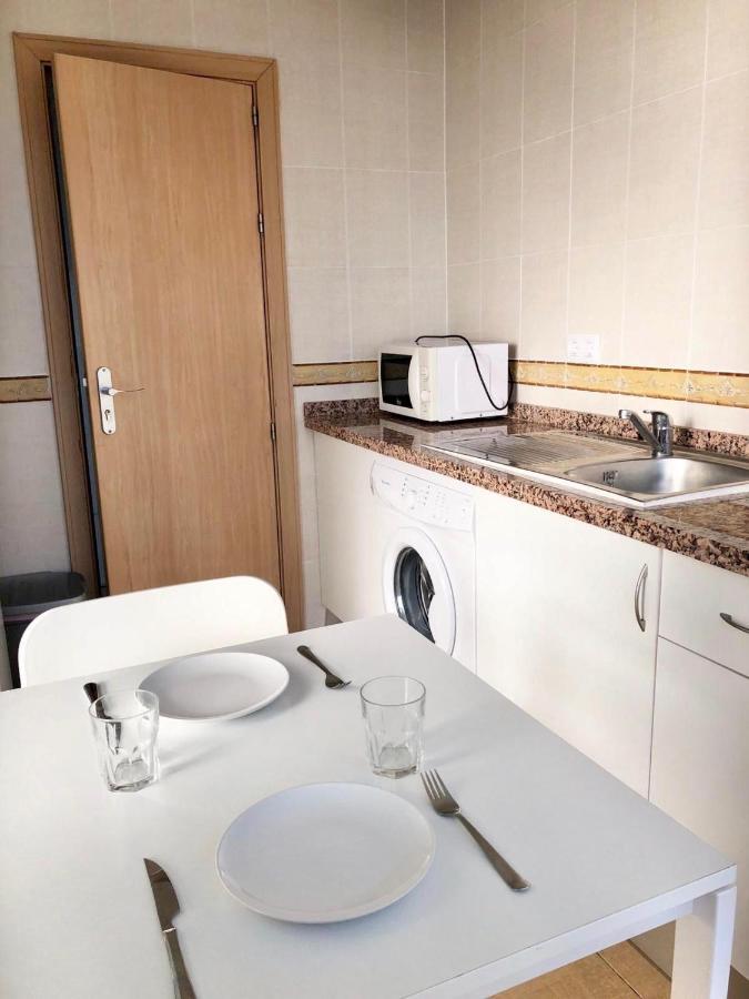 Apartamento Primera linea de playa en Benalmadena , vistas al mar, Aloha Playa, Malaga Exterior foto