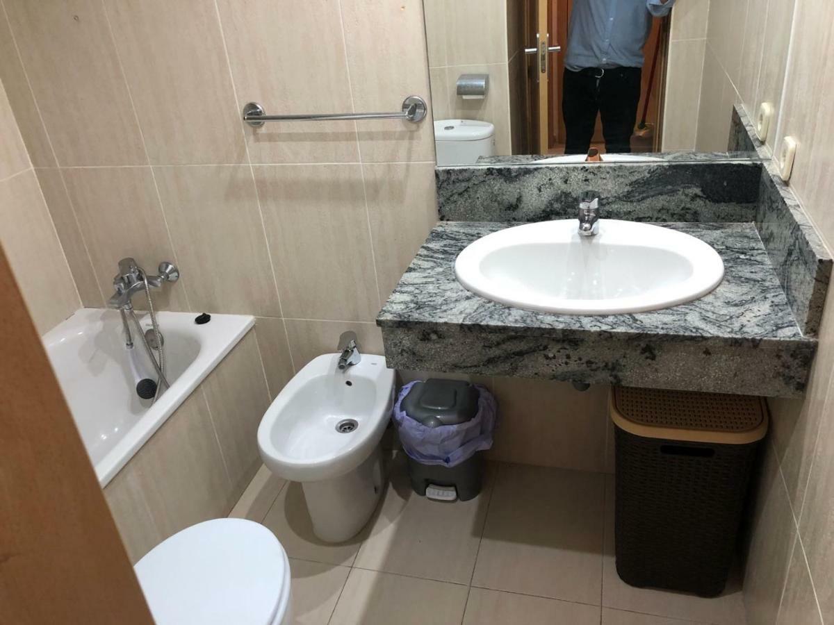 Apartamento Primera linea de playa en Benalmadena , vistas al mar, Aloha Playa, Malaga Exterior foto