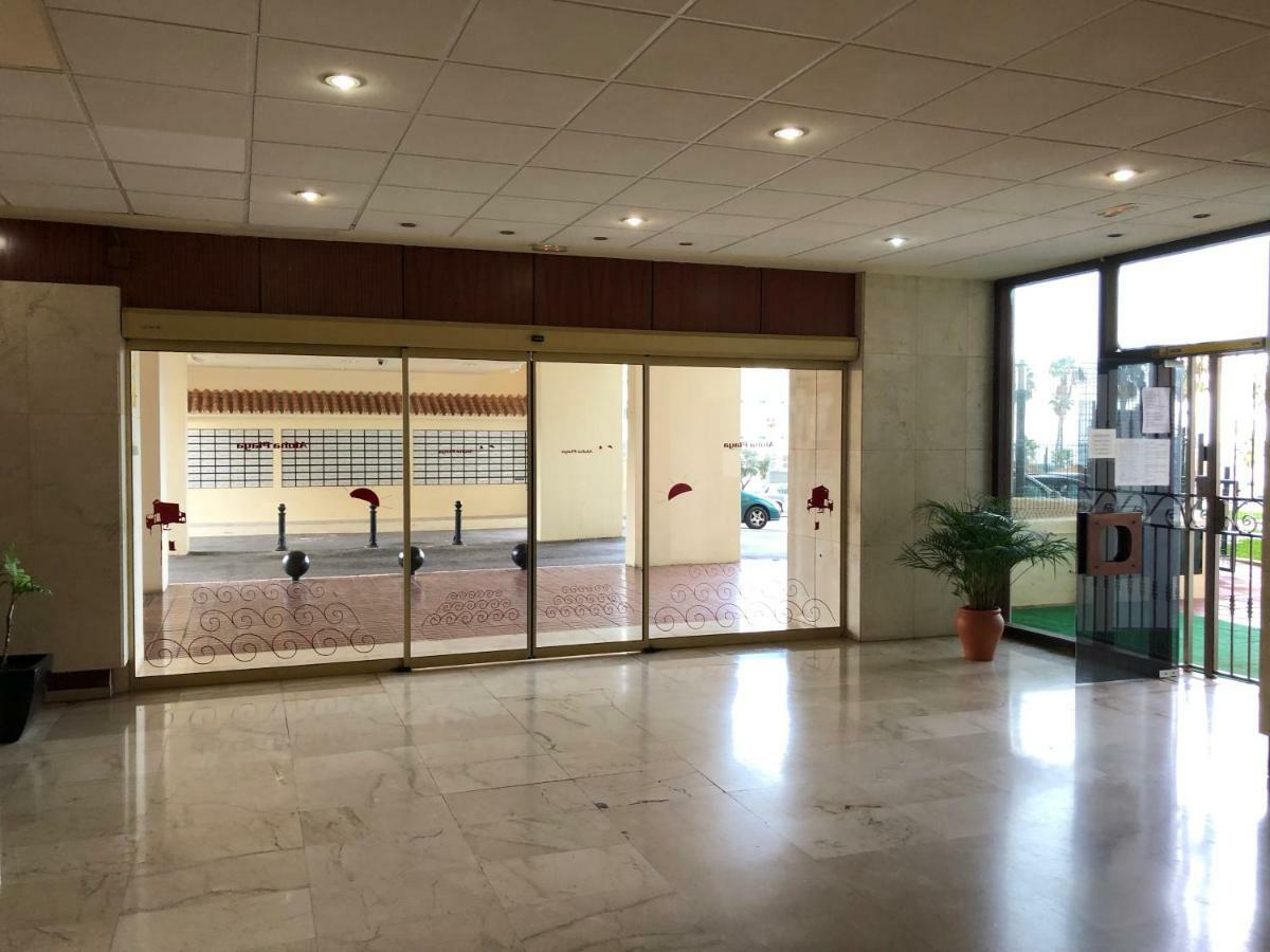 Apartamento Primera linea de playa en Benalmadena , vistas al mar, Aloha Playa, Malaga Exterior foto