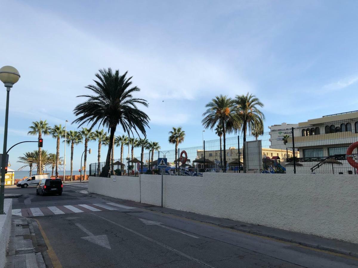 Apartamento Primera linea de playa en Benalmadena , vistas al mar, Aloha Playa, Malaga Exterior foto