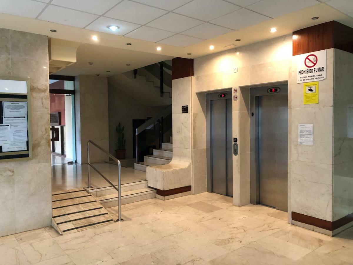 Apartamento Primera linea de playa en Benalmadena , vistas al mar, Aloha Playa, Malaga Exterior foto